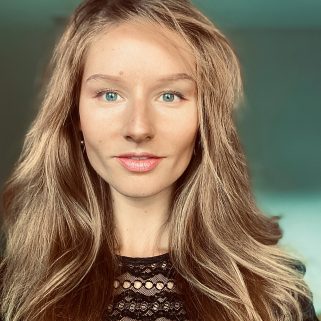 Alexandra Ackert-Smith